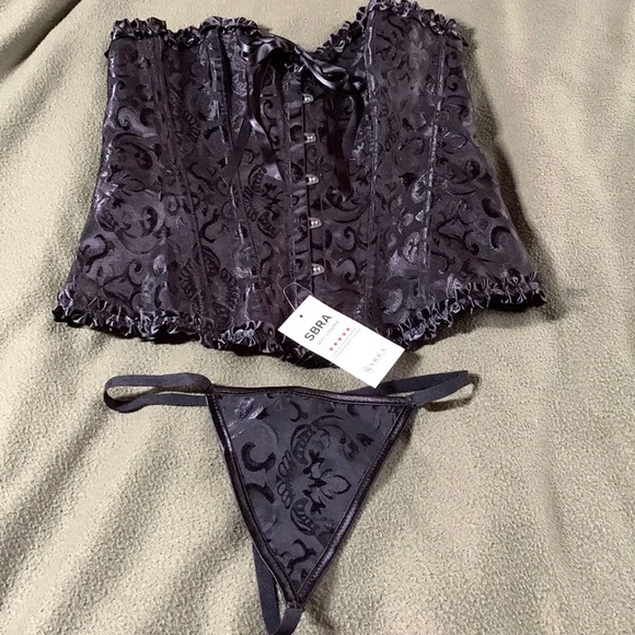 NWT elegant bustier w/ matching thong. Approx. 14 in. Expands approx. 4 inches - Picture 1 of 11